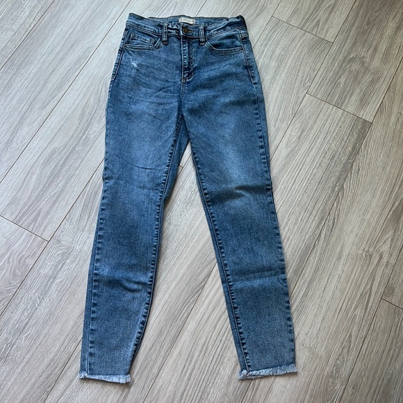 Altar'd State Denim - Altar’d State ankle length jeggings